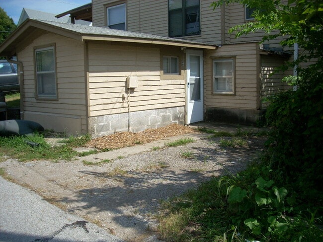 Photo - 108 S College St Apartamento Unidad C
