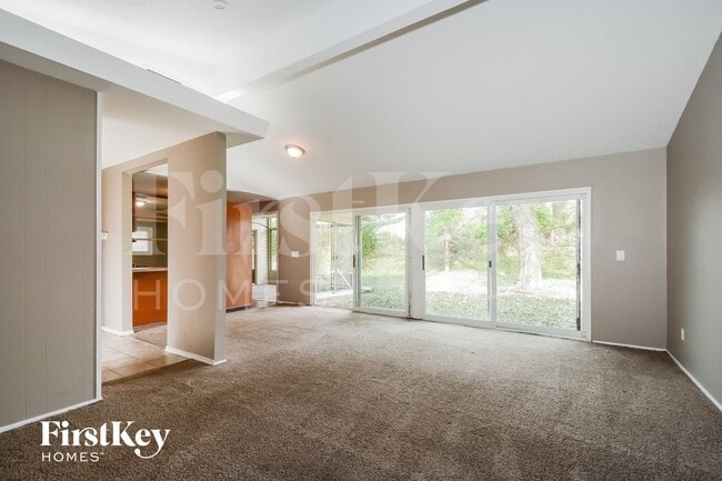 Photo - 2405 Brook Dr