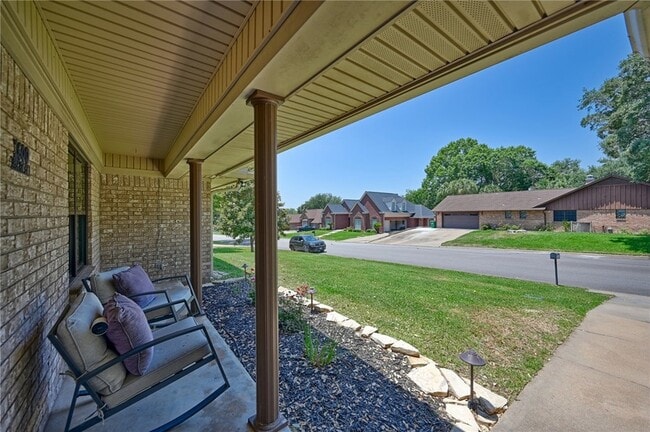 Photo - 1600 Pecan St