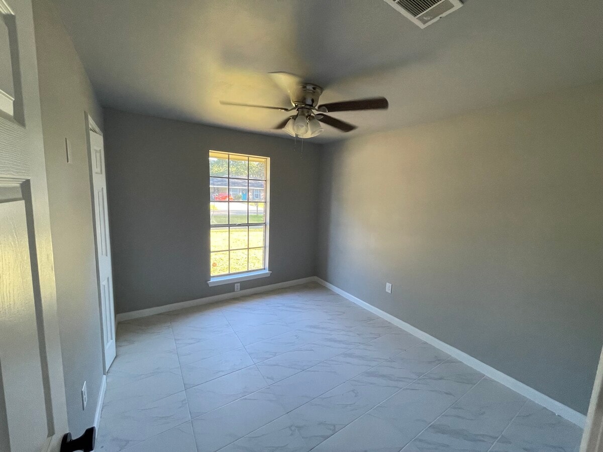 Photo - 7118 Melpomene Dr
