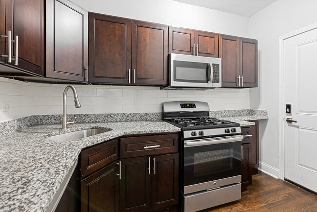 Photo - 6116 N Winthrop Ave Unit 2W