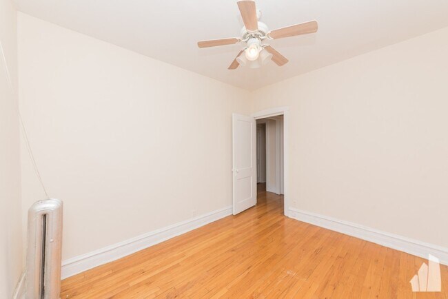 Photo - 951 W Cornelia Ave