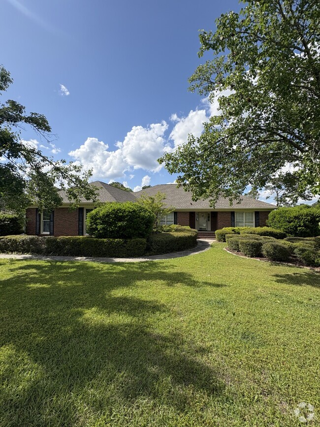 Building Photo - 828 Mitchell Dr Rental
