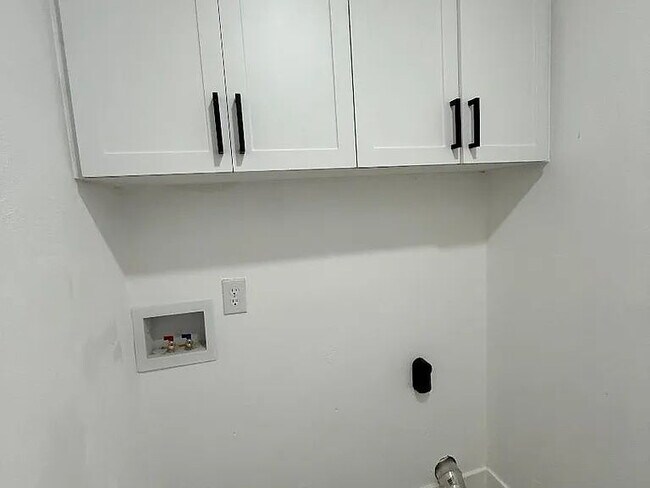 Photo - Beautifully Remodeled Tampa Rental | Prime Location