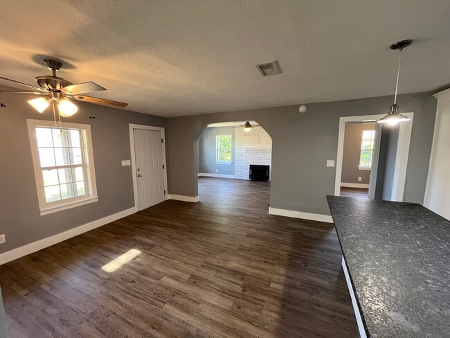 Photo - 6219 Poinciana Dr House