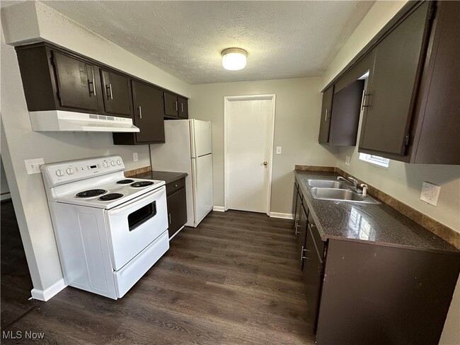 Photo - 115 Westminster Ave