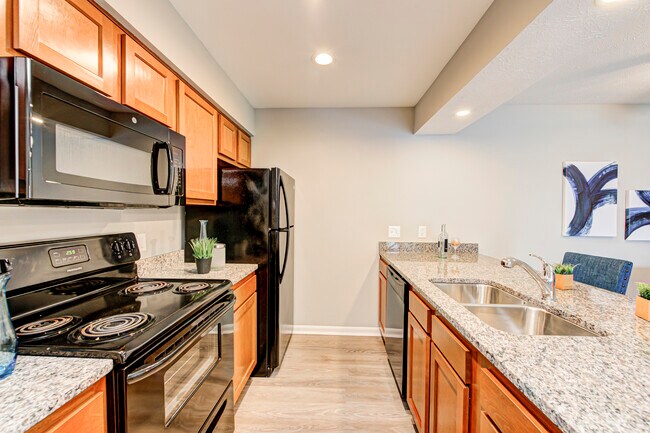 Fully Appointed Kitchen - Waterside at Castleton