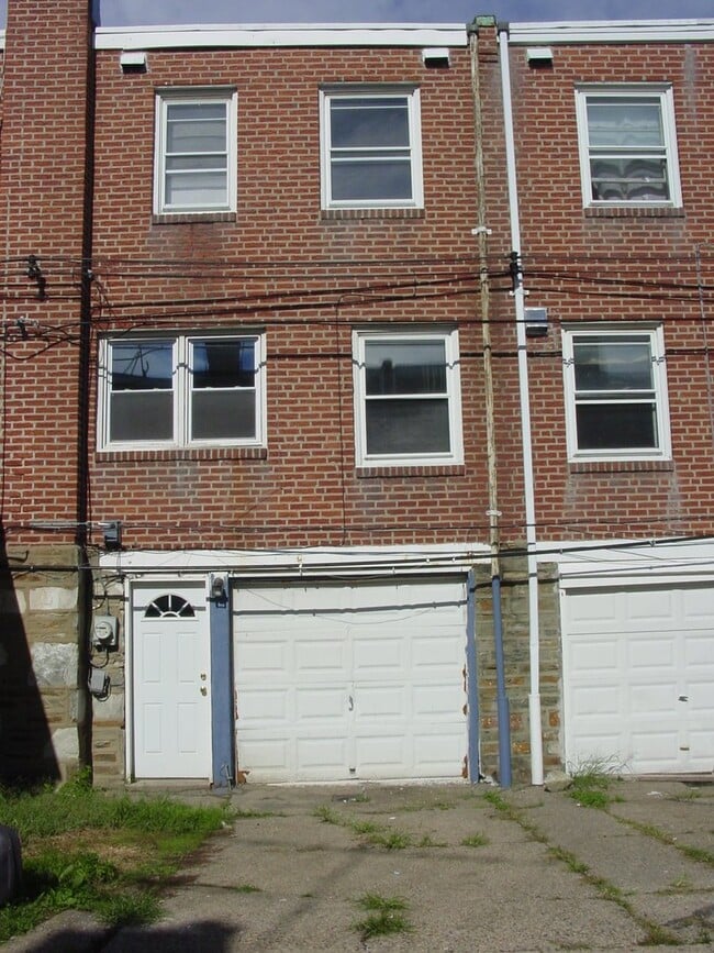 Photo - Large Home - Mayfair
