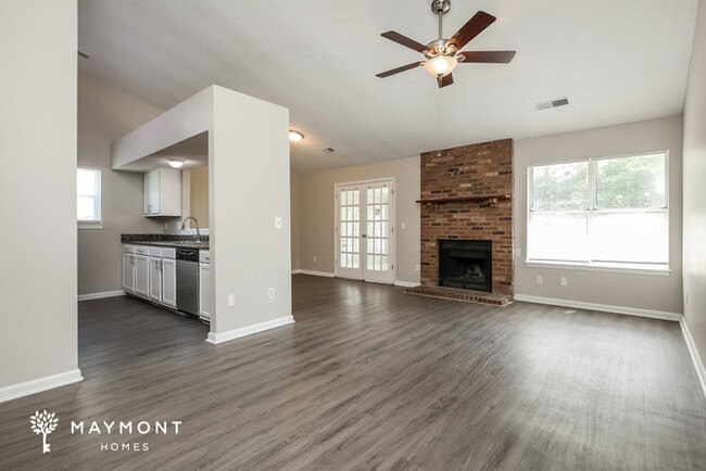 249 Persimmon Cir