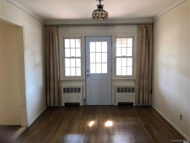 Photo - 563 Albemarle Pl