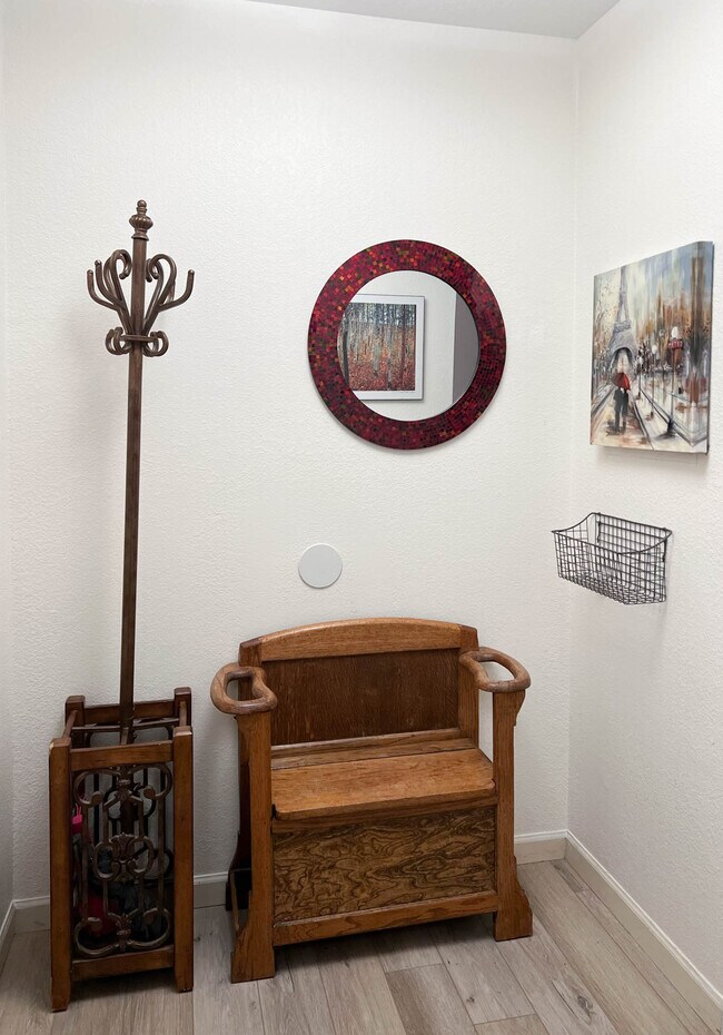 Photo - 310 E 11th Ave