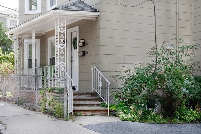 Building Photo - 24 Wilton St Unit 24