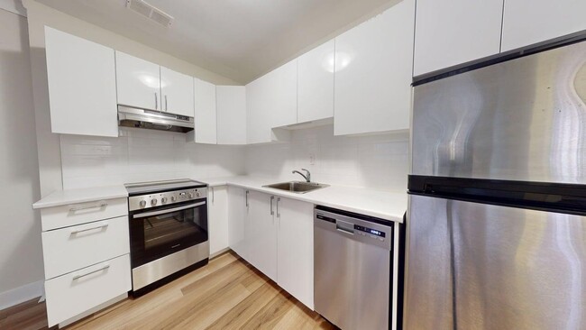 Photo - 1196 Shillington