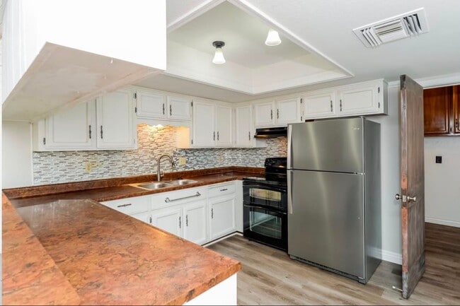 Photo - 3140 E Caballero St
