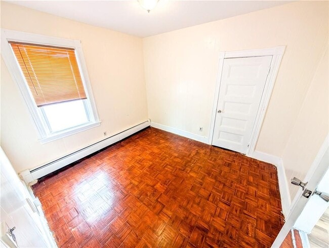 Photo - 53 Bancroft St