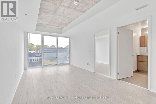 Photo - 665 Queen St E Unit 221