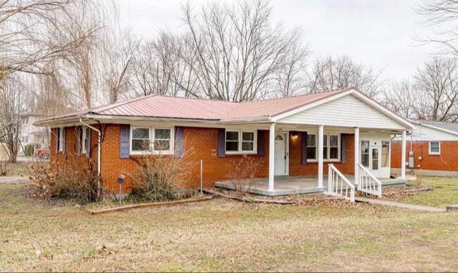 Building Photo - 505 W Walnut St