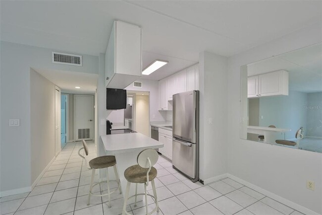 Photo - 3325 Bayshore Blvd Unit E34