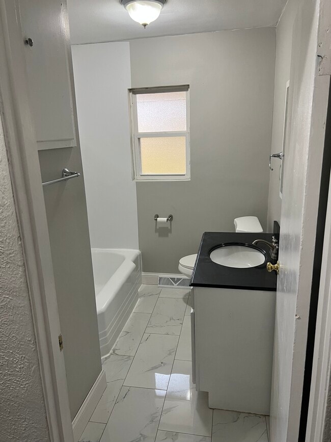 Photo - 2712 Shordell Dr