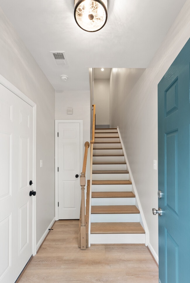 Photo - 12527 Heykens Ln