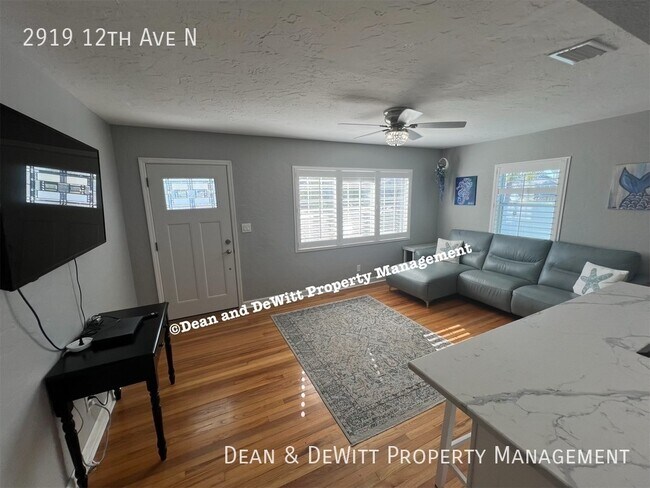 Photo - 2919 12th Ave N