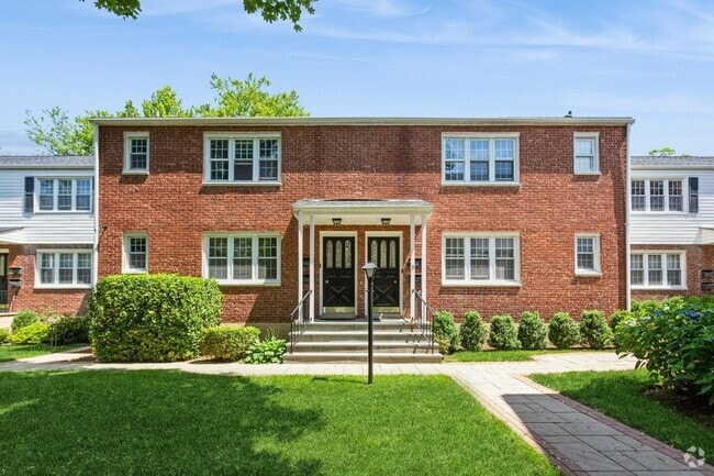 Building Photo - 51 Cross St Unit 3A Rental