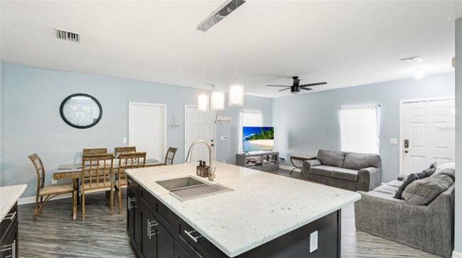 Photo - 2344 28th Ave E