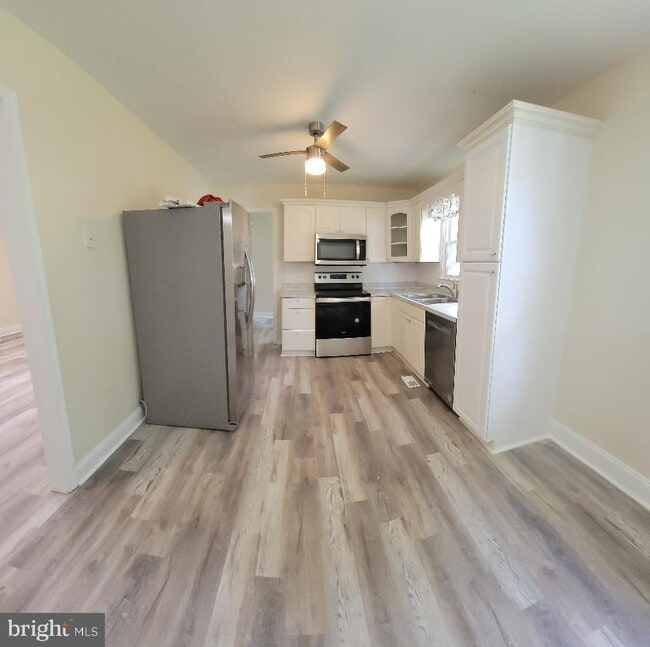 Photo - 601 Perry Dr