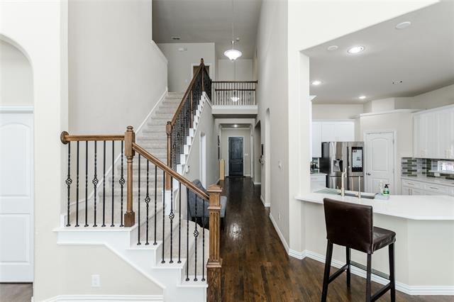 Photo - 8801 Stenson St