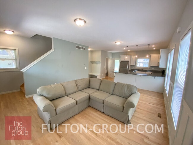 Photo - 336 Donald Plz SE