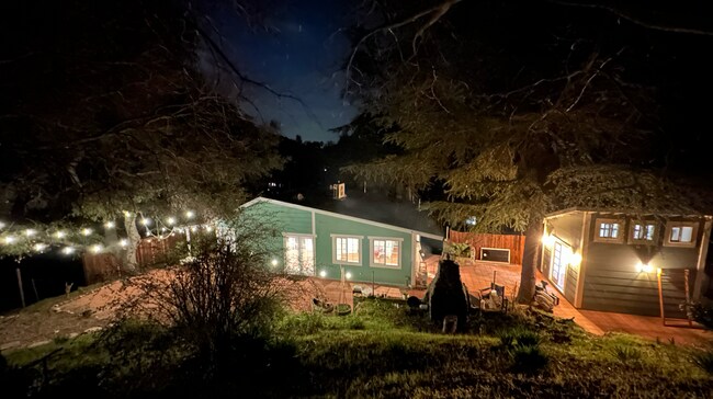 Photo - 1501 Old Topanga Canyon Rd