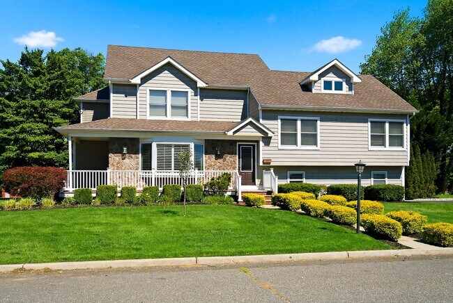 Photo - 39 Hilltop Rd