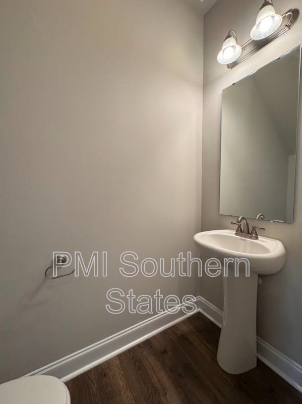 Photo - 199 Rosewood Cir
