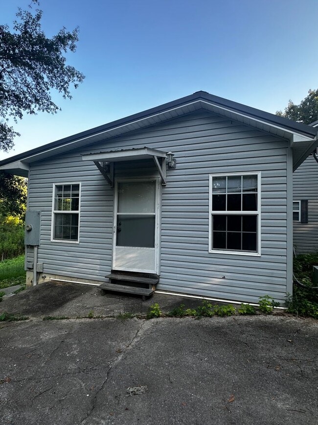 Photo - 742 Old Sulphur Springs Rd