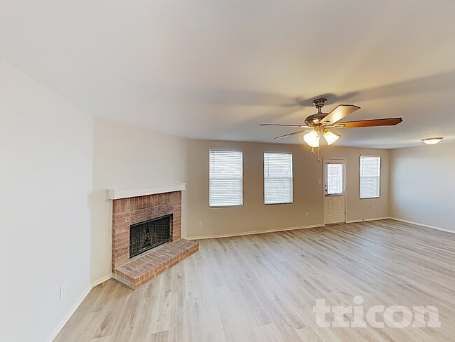 Photo - 2749 Ingram Cir