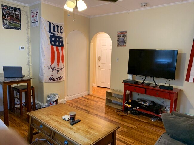 Photo - 41 Cross St Unit 2