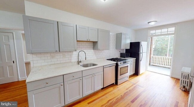 Building Photo - 2929 Pennsylvania Ave. SE Unit 202 Rental