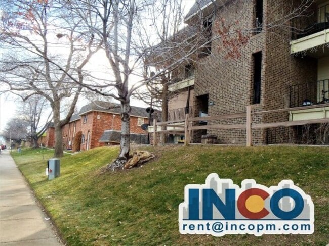 Building Photo - 4647 S Lowell Blvd Unit A