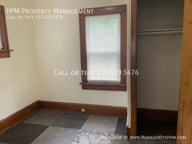 Photo - 1005 13th St NE