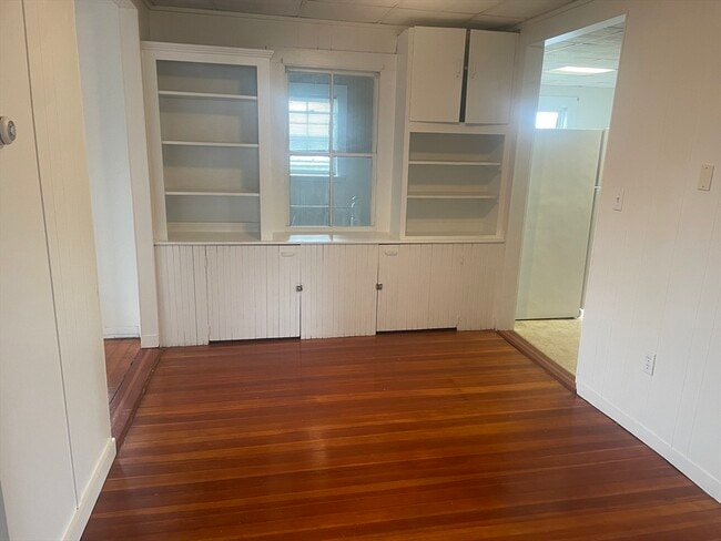 Photo - 666 Humphrey St Unit 3