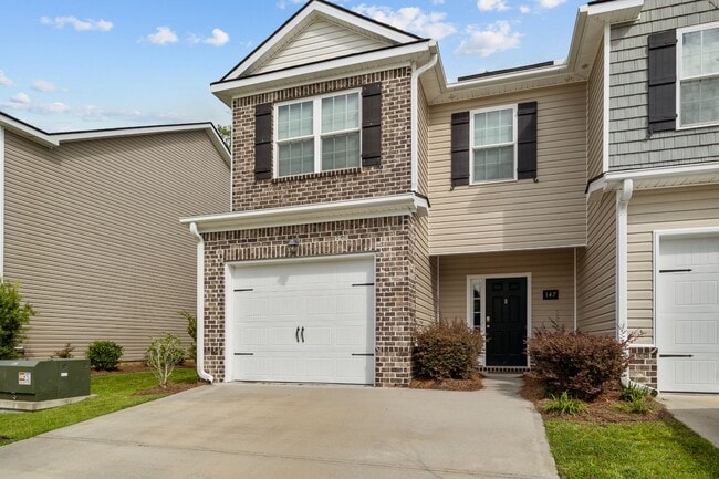 Photo - 147 Ainsdale Dr