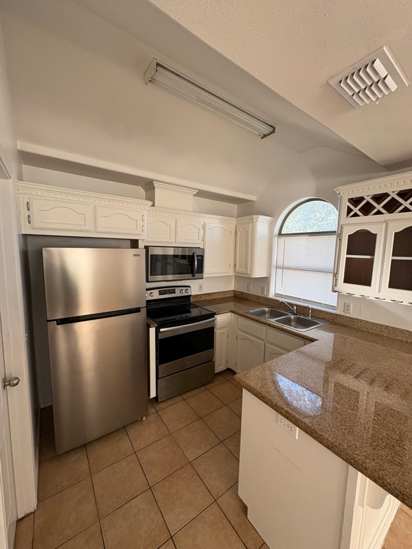 Photo - 900 S Palm Dr Unit 4