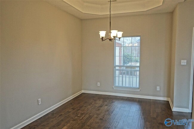 Photo - 143 Long Bow Dr