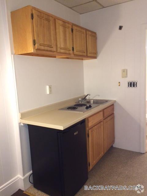 Building Photo - 272 Newbury St Rental