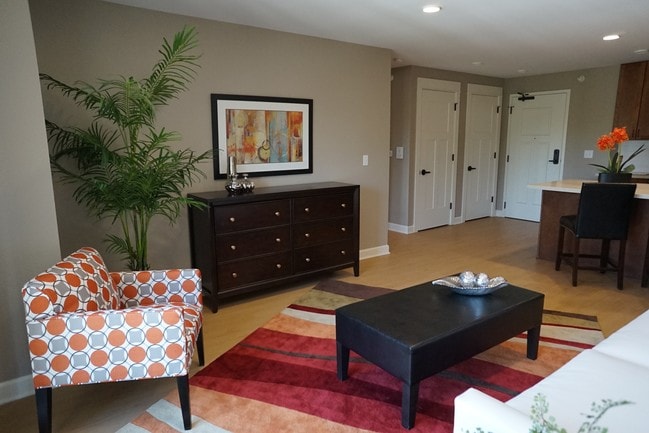 Pasadena Apartments