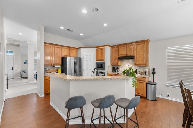 Photo - 11350 Balcones Dr