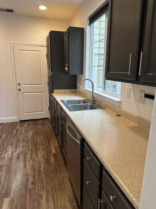 Photo - Come check out this lovely 3 bedroom 2.5 b...