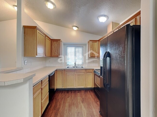 Photo - 3910 Winston St