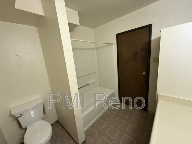 Photo - 160 Park St Unit 106