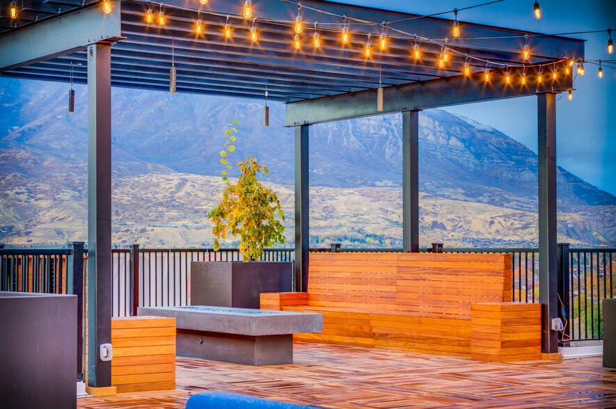 Rooftop lounge